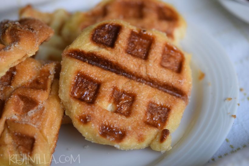 Pan de Muerto Waffleado